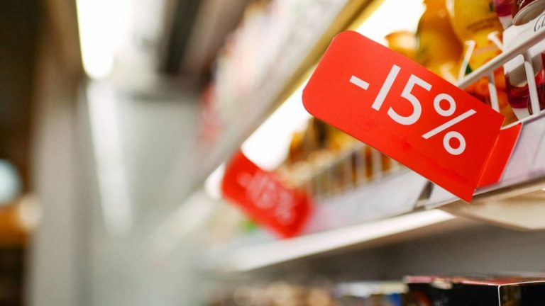 El gran consumo se enfrenta a una 'guerra de precios' impulsada por Aldi y Lidl