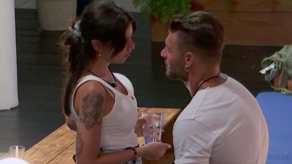 La isla de las tentaciones 3 la larga lista de operaciones estéticas de Lola para ser como es