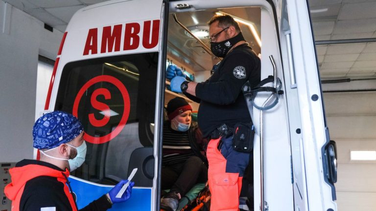 Euskadi reduce a 684 los nuevos casos y baja la positividad al 4,9%