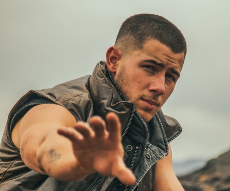 Nick Jonas regresa en solitario con ‘Spaceman’