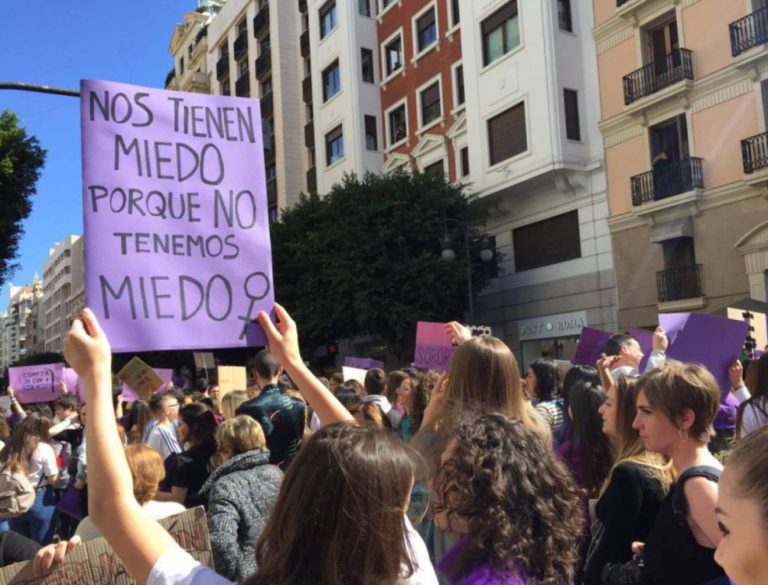Feministas del 8M en Valencia pierden dos juicios y tendrán que pagar las multas
