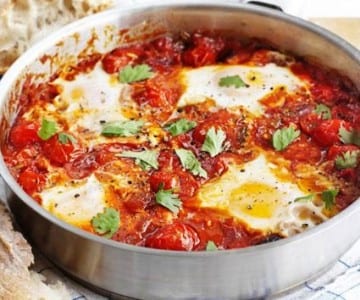 Huevos al horno: la receta saludable para disfrutar del huevo en tu dieta 2 ¿Cuáles son los pasos para preparar el huevo al horno?