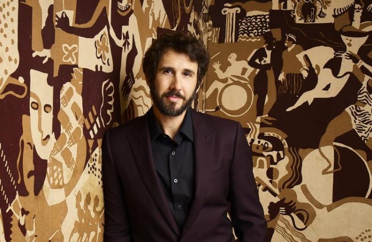 Josh Groban versiona 'Angels' y presenta concierto online