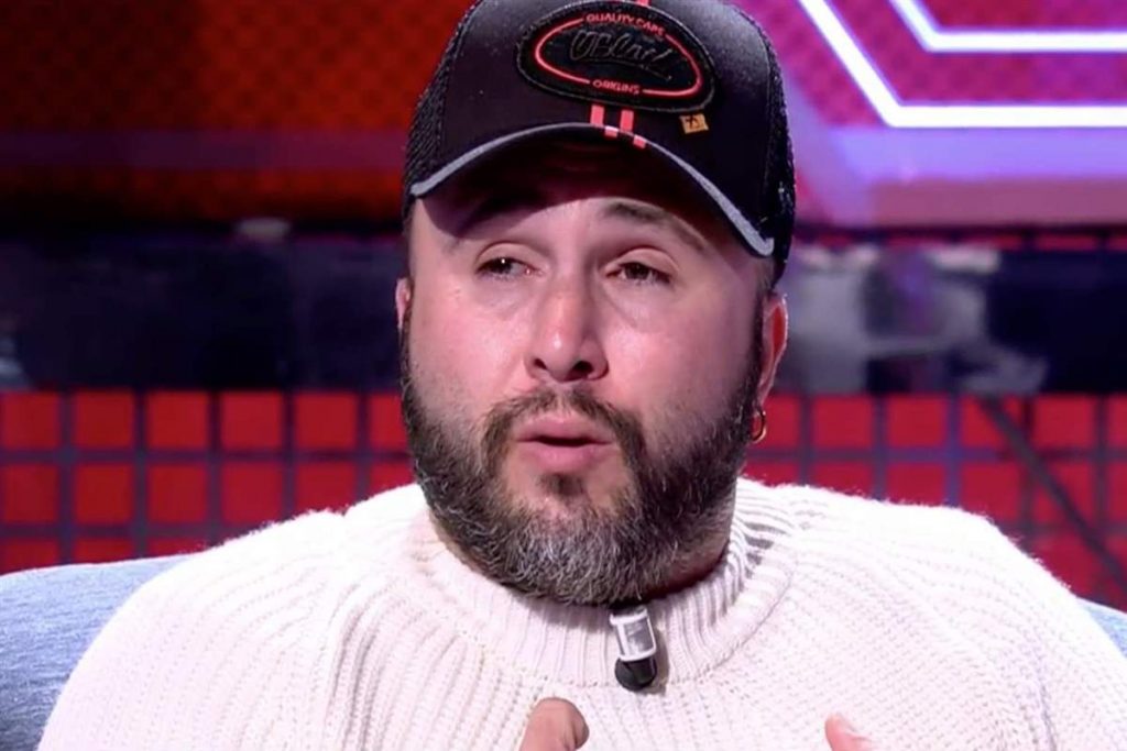 De parado a entrevistador: Kiko Rivera se pasa a la tele con En casa con Kiko