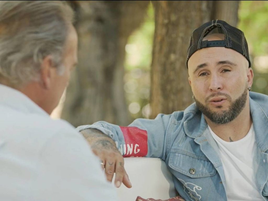 De parado a entrevistador: Kiko Rivera se pasa a la tele con En casa con Kiko