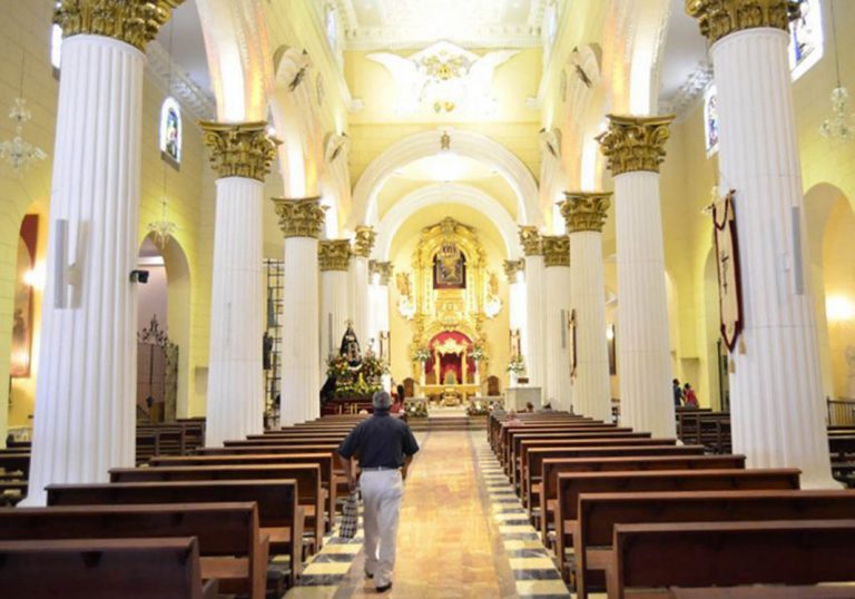 La Catedral de Valencia exhibe 14 escenas de la Pasión para dar la bienvenida a la Cuaresma