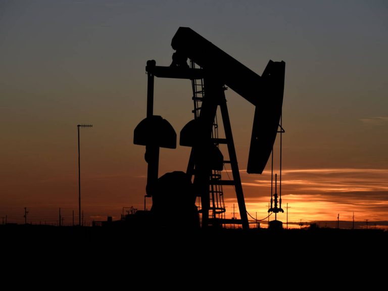 La OPEP eleva en enero su producción en 181.000 barriles diarios