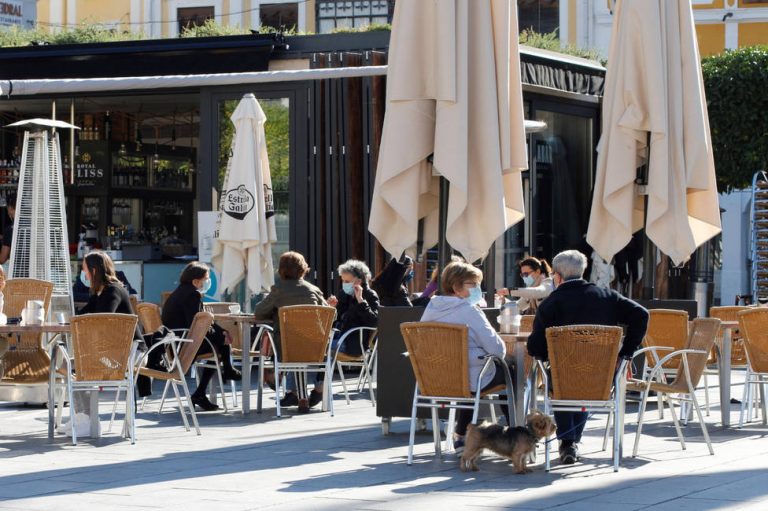 La hostelería en Extremadura podrá reabrir en municipios con menos de 500 casos