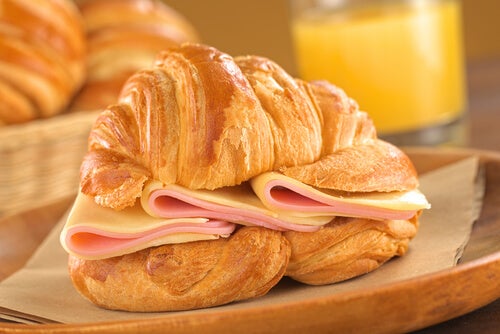 Cómo hacer unos deliciosos croissants de chocolate en menos de 20 minutos y con dos ingredientes 4 La inmensa popularidad del croissant