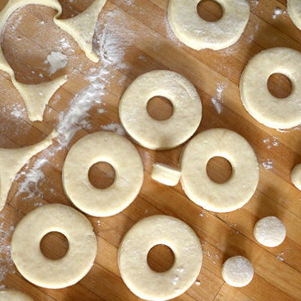 La receta más dulce: así puedes preparar donuts caseros igualitos a los de marca 7 ¿Cómo los vas a cortar?