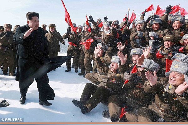 Las 9 desastrosas ediciones con Photoshop a fotografías de políticos 1 Las 9 desastrosas ediciones con Photoshop a fotografías de políticos 01