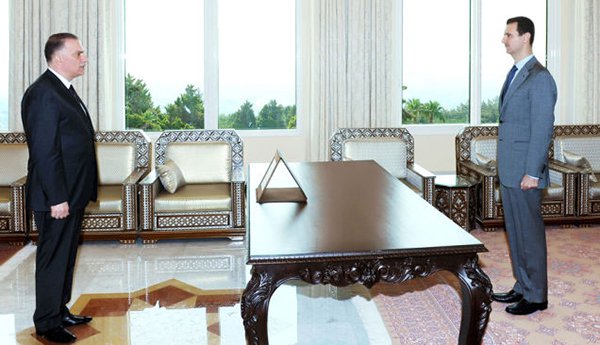 Las 9 desastrosas ediciones con Photoshop a fotografías de políticos 4 Las 9 desastrosas ediciones con Photoshop a fotografías de políticos 04