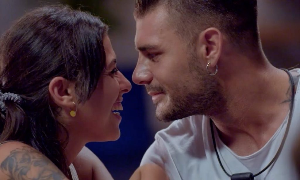 La isla de las tentaciones 3 la larga lista de operaciones estéticas de Lola para ser como es