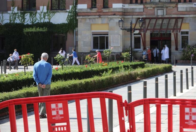Los centros residenciales de Navarra tienen 12 casos activos