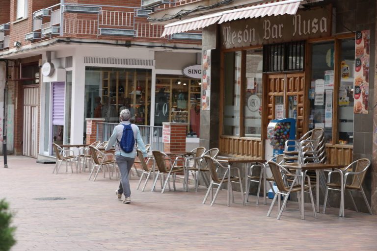 Madrid confirma retraso del toque de queda y del cierre de hostelería a las 23 horas