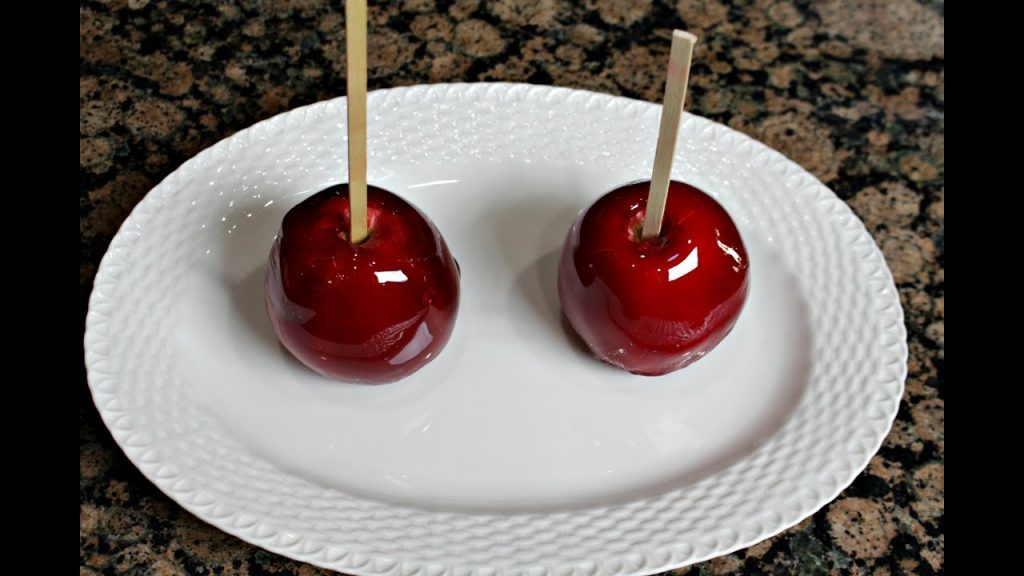 Manzana caramelizada en casa: la receta para que te salga perfecta 2 Historia del origen de las manzanas caramelizadas