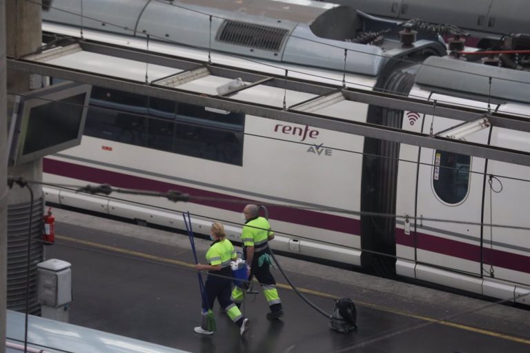 Maquinistas de Renfe convocan 5 días de huelga
