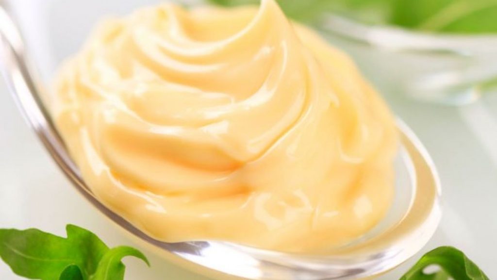 ¿Cuánto tiempo dura la mayonesa casera?