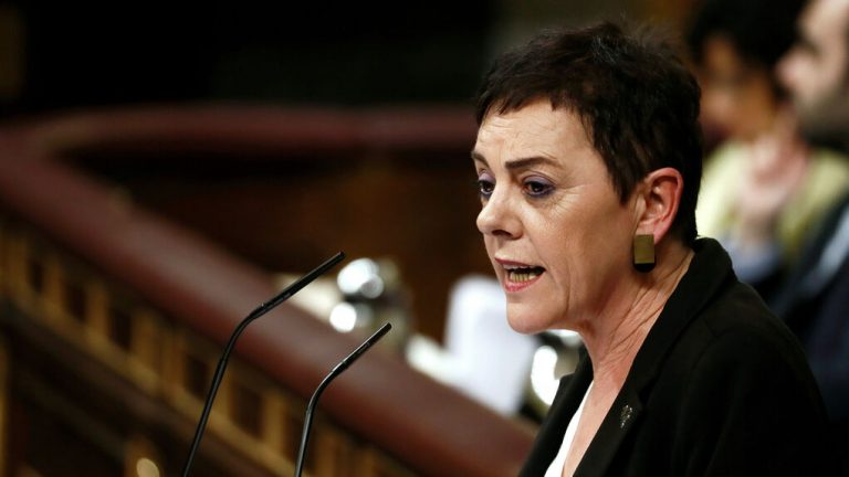 Bildu pide a Sánchez reconocer 