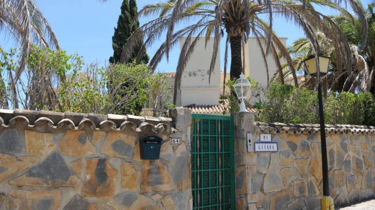 Este es el dueño de verdad de 'Mi Gitana', la casa marbellí de Isabel Pantoja