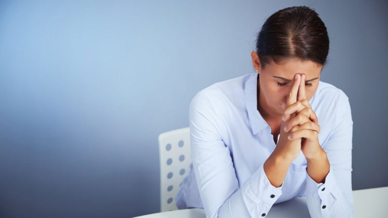 Cómo prevenir ataques de migraña