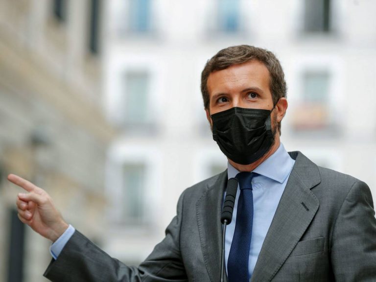 Cargos del PP exigen a Casado que la debacle en Cataluña 