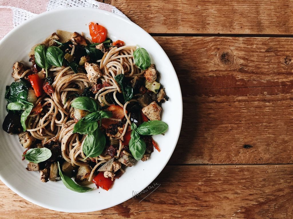 Plato de pasta integral