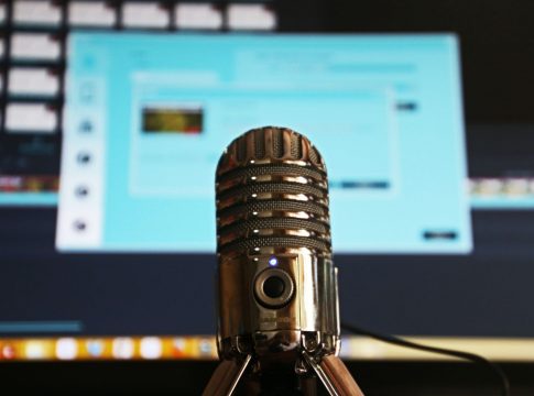 Podcast estos son los mejores para amantes de la moda Facebook presenta los pódcast las salas de audio en vivo, su clon de Clubhouse