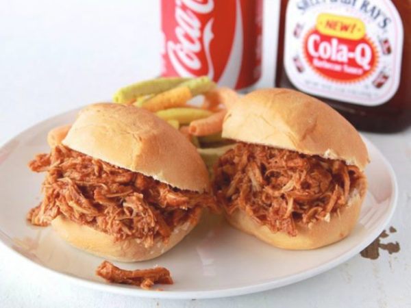 Pollo a la Coca Cola: la receta más fácil y rápida para una comida de fin de semana 7 Ingredientes para preparar el sándwich de pollo con Coca Cola