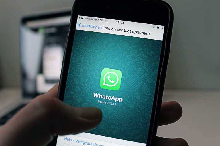 Por qué no deberías usar WhatsApp (según Telegram)