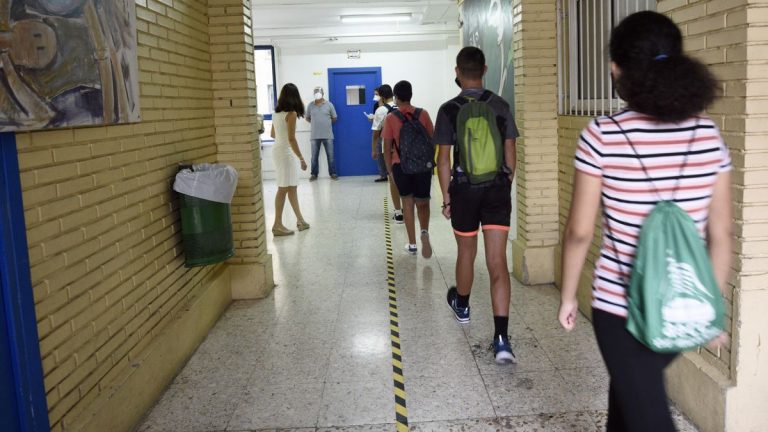 La presencialidad en Murcia, supeditada a que el 70% de los docentes estén vacunados