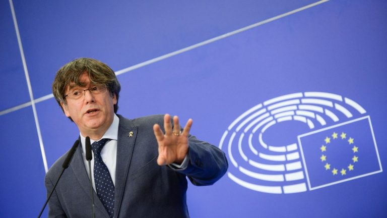 Llarena plantea preguntar al TJUE sobre las euroórdenes contra Puigdemont y exconsellers