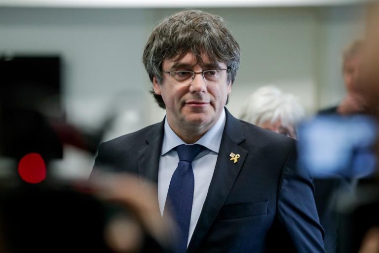 Puigdemont asegura que Junts apoyará investir a Aragonès si quiere la independencia
