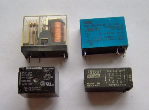 HPIM1051.JPG Qué es un relé