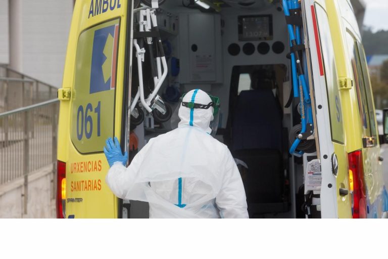 Los usuarios de residencias gallegas con Covid bajan a 370