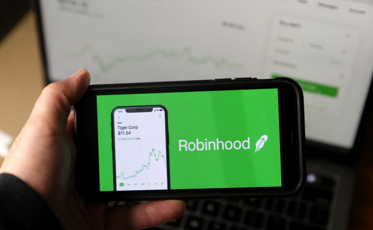 Robinhood elimina las restricciones para operar con acciones de GameStop