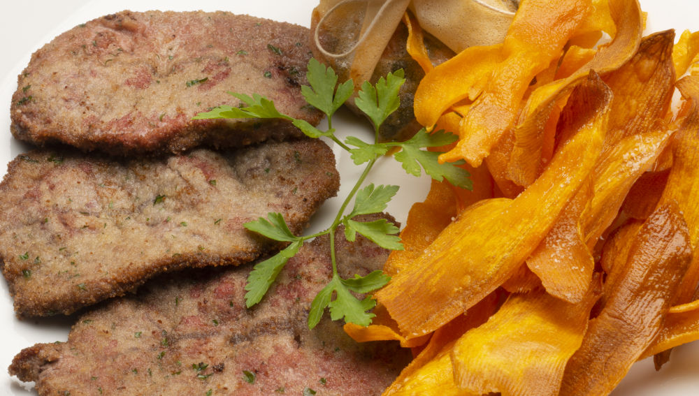 Salsa española: cómo se hace al estilo de Arguiñano 3 Espaldilla de ternera empanada