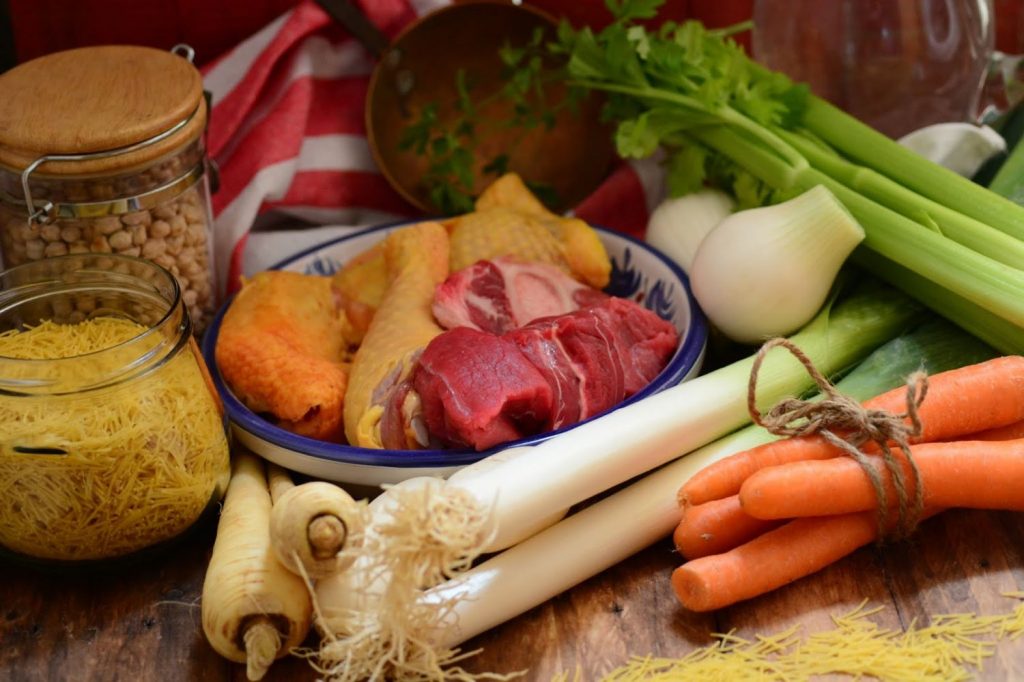 Salsa española: cómo se hace al estilo de Arguiñano 7 Ingredientes: (4 personas)