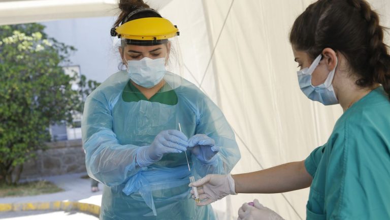 Suben en Galicia en 43 los pacientes hospitalizados con Covid