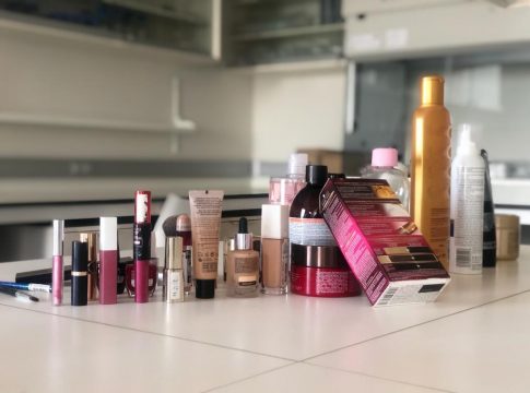 Sustancias presentes en pintalabios, cremas o tintes