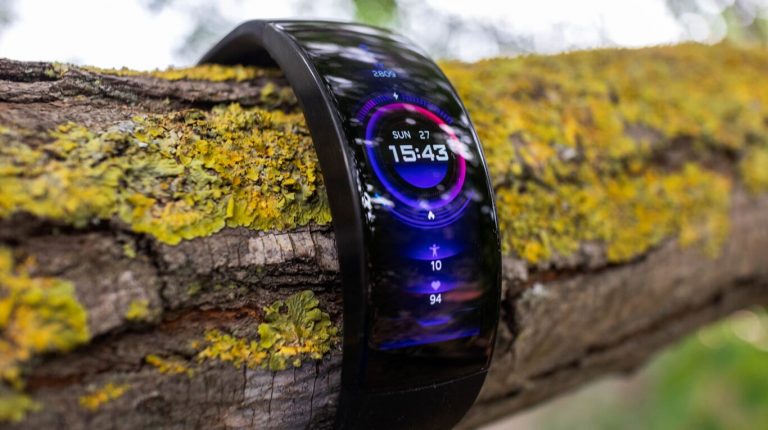 Todo lo que se sabe sobre el smartwatch de Facebook