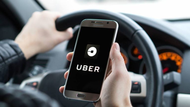 Uber solicita un marco jurídico estable para los trabajadores de plataformas digitales