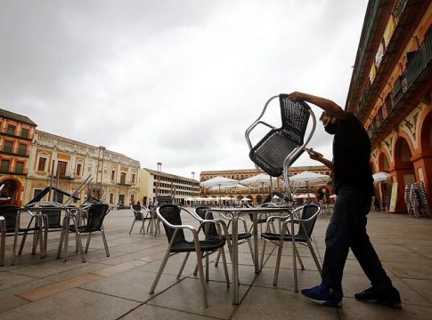 amplían aforos en comercio y hostelería