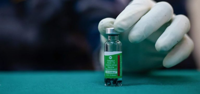España recibe las primeras vacunas de AstraZeneca