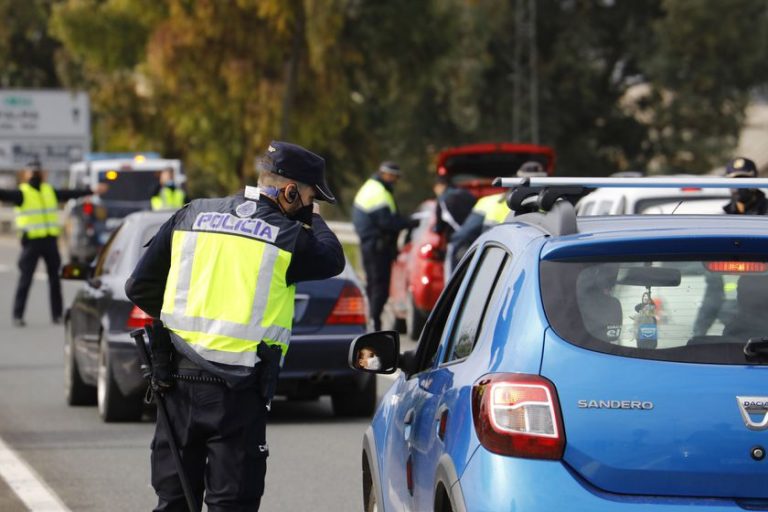 Sevilla, Huelva y Jaén salen del cierre perimetral y Almería recupera la actividad no esencial