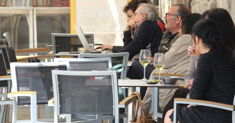 Galicia estudiará el próximo lunes la desescalada en la hostelería