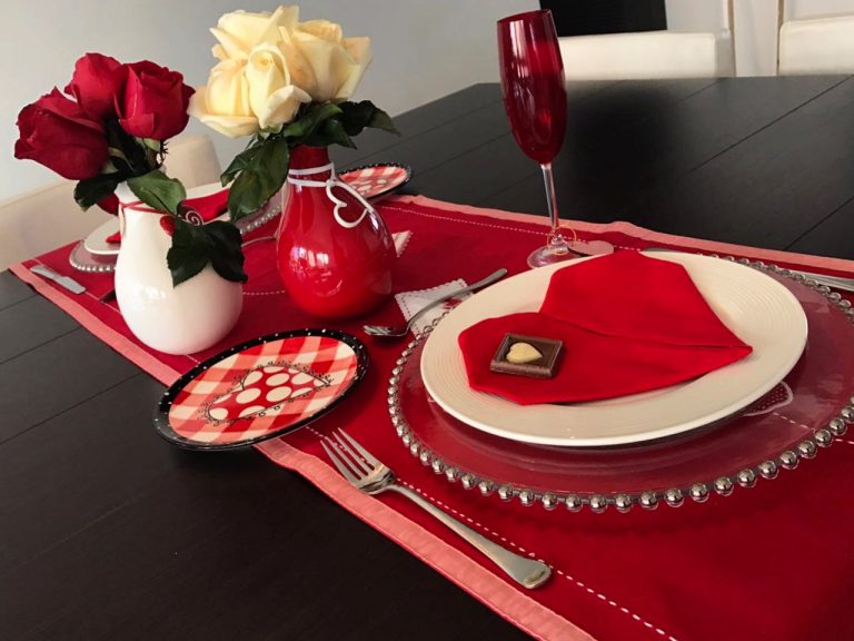 Cómo decorar una mesa para San Valentín