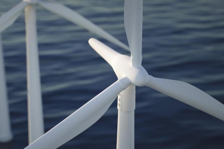 Acciona crea una 'joint venture' con SSE para desarrollar proyectos de eólica marina