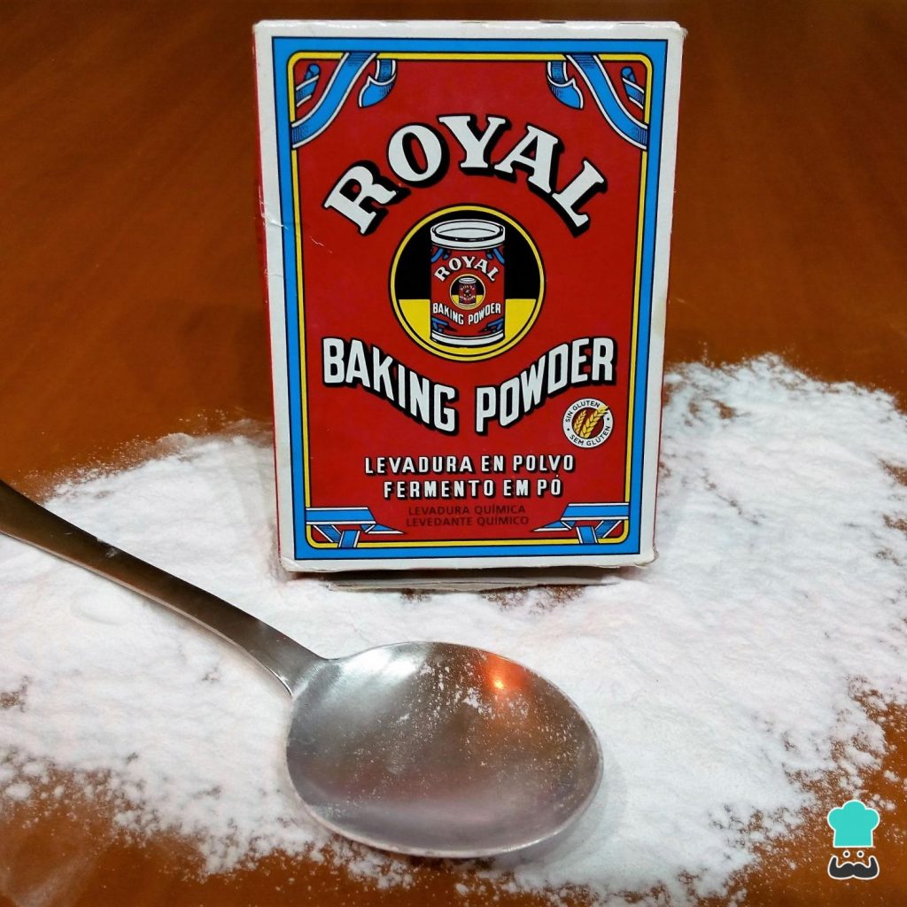 La levadura, uno de los ingredientes de la receta de microondas a la taza.