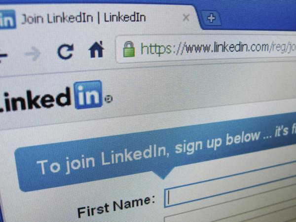 Cómo usar Linkedin para buscar trabajo 3 Paso a paso para solicitar empleo a través de Linkedin